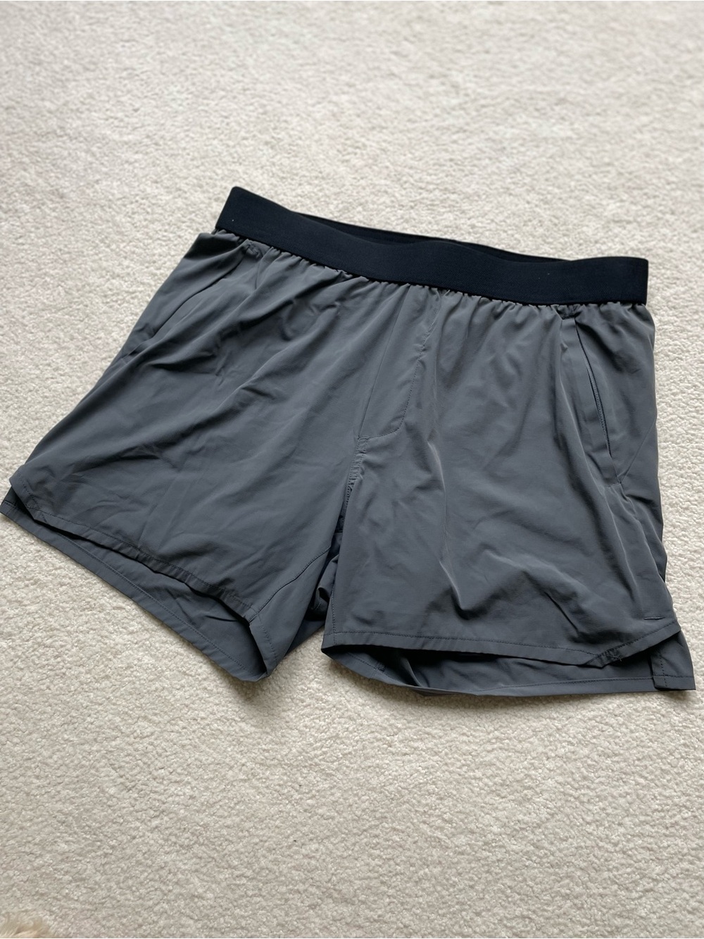 Ten Thousand Interval Shorts - L gray